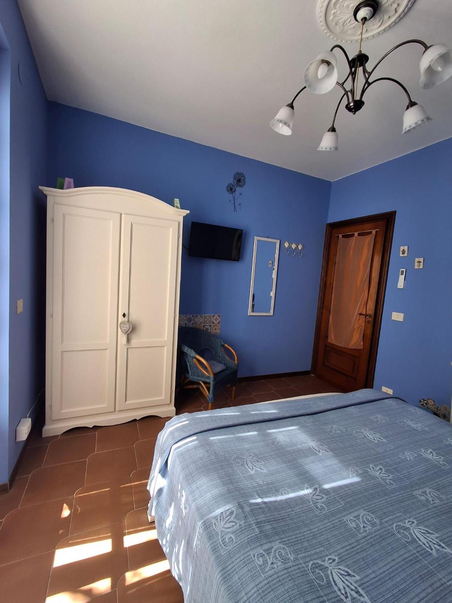 Bed and Breakfast L'Uliveto D'Argento Финале Лигуре Экстерьер фото